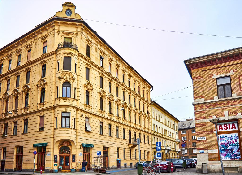 Rakoczi Apartman Budapest Bagian luar foto