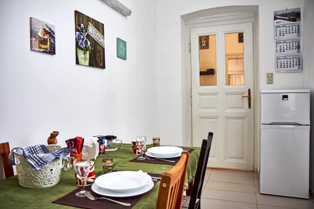 Rakoczi Apartman Budapest Bagian luar foto