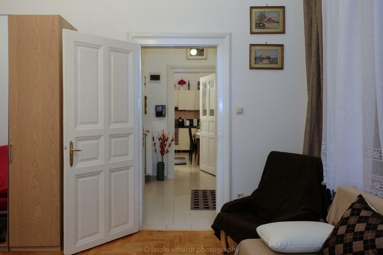 Rakoczi Apartman Budapest Bagian luar foto