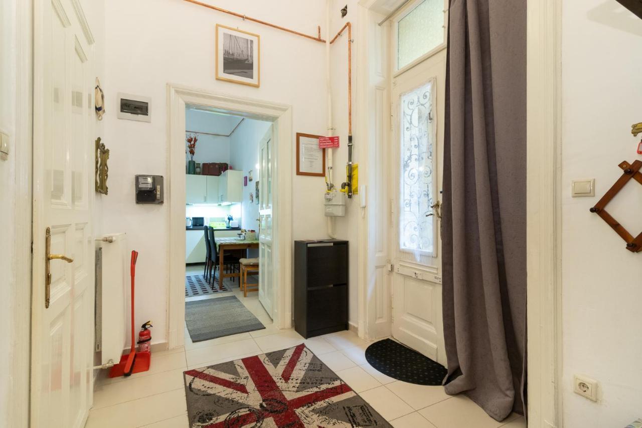 Rakoczi Apartman Budapest Bagian luar foto
